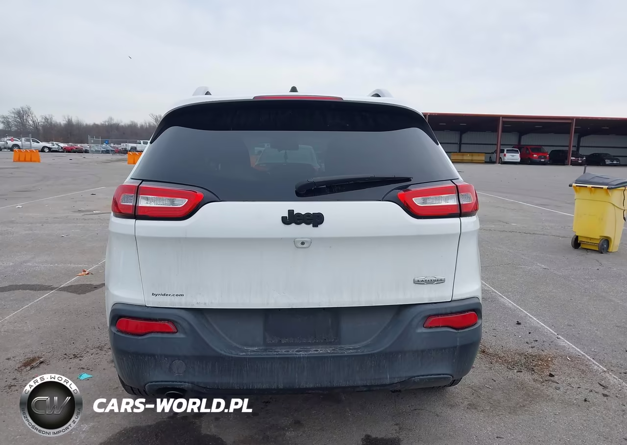 2016 Jeep Cherokee Latitude VIN:1C4PJLCB6GW110598 - 17