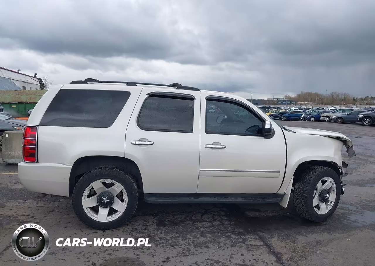 2010 Chevrolet Tahoe Ltz VIN:1GNUKCE00AR210611 - 14