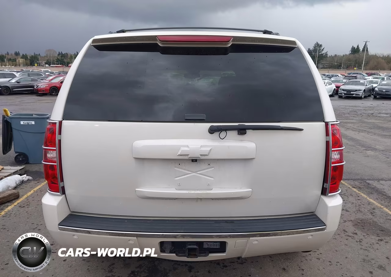 2010 Chevrolet Tahoe Ltz VIN:1GNUKCE00AR210611 - 17