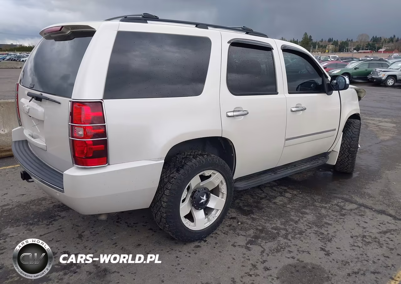 2010 Chevrolet Tahoe Ltz VIN:1GNUKCE00AR210611 - 4