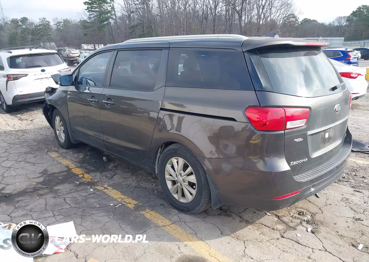 2015 Kia Sedona Lx VIN:KNDMB5C11F6043751 - 3