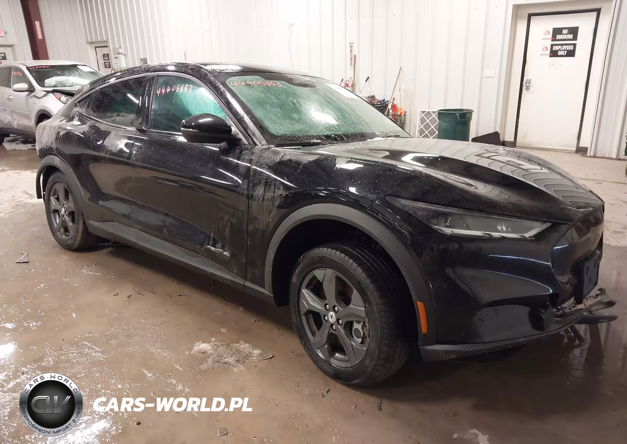 2022 Ford Mustang Mach-E Select