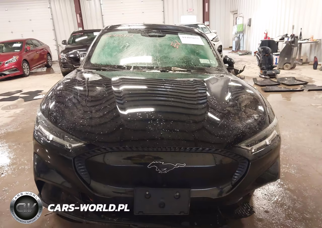 2022 Ford Mustang Mach-E Select VIN:3FMTK1SS6NMA18448 - 11