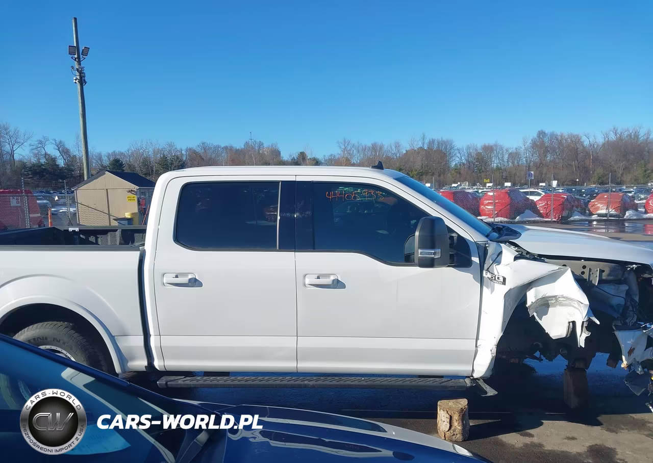 2019 Ford F-150 Xlt VIN:1FTEW1E57KFB09733 - 13