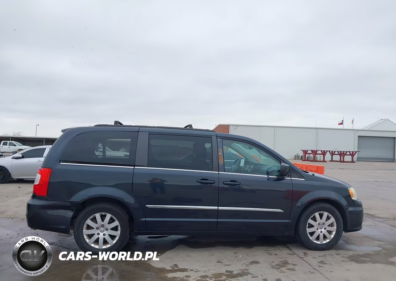 2014 Chrysler Town & Country Touring VIN:2C4RC1BG1ER442264 - 14
