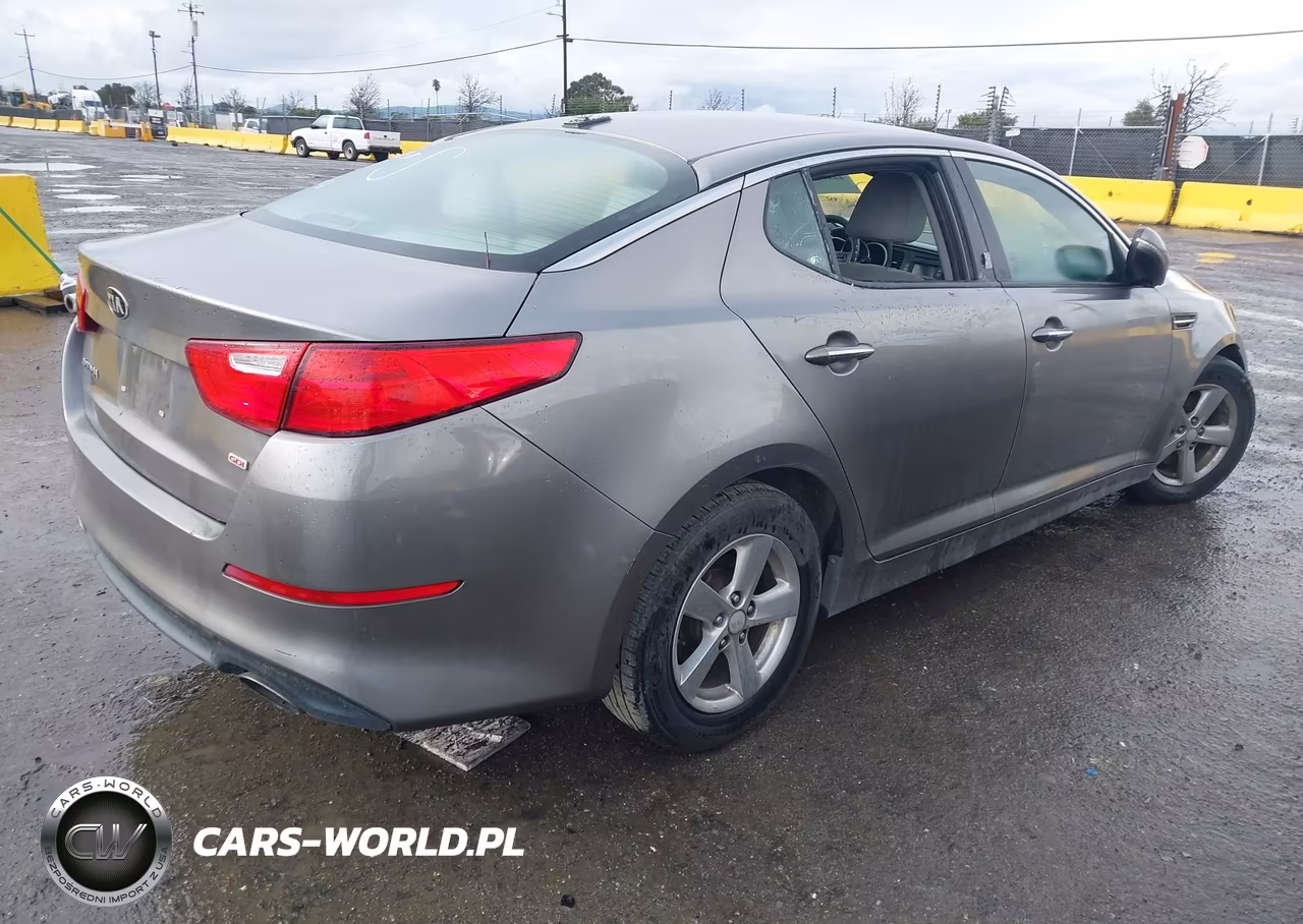 2015 Kia Optima Lx VIN:5XXGM4A73FG463036 - 4