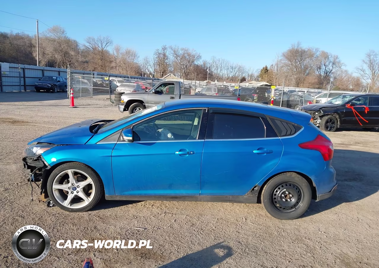 2013 Ford Focus Titanium VIN:1FADP3N2XDL251353 - 15
