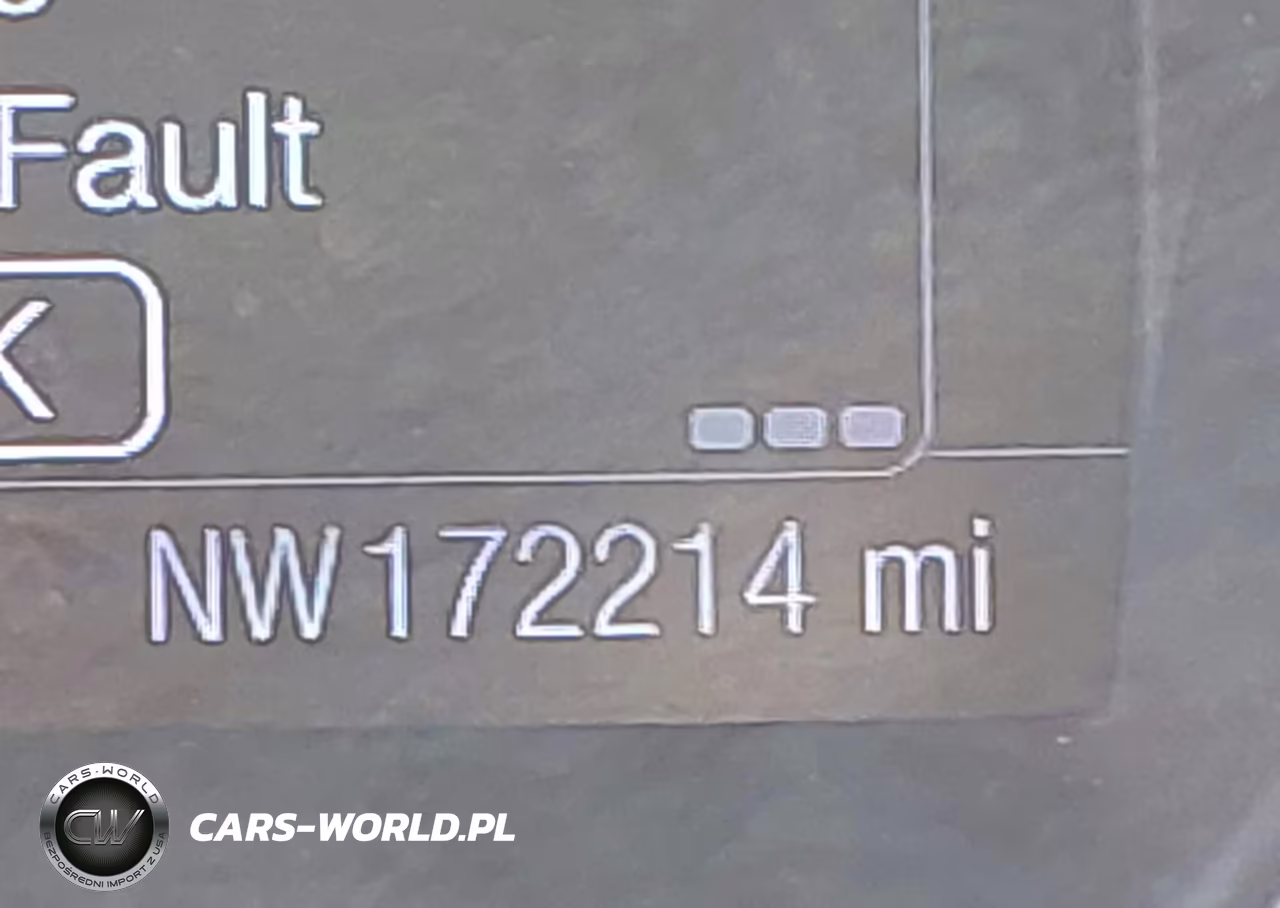 2013 Ford Focus Titanium VIN:1FADP3N2XDL251353 - 16
