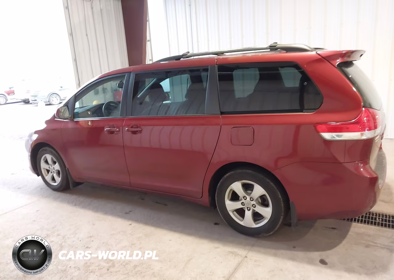 2011 Toyota Sienna Le V6 VIN:5TDKK3DC2BS047197 - 14