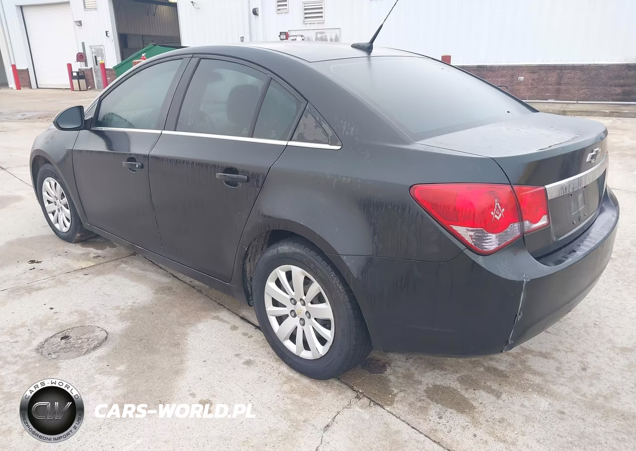 2011 Chevrolet Cruze Ls VIN:1G1PD5SH8B7192919 - 3