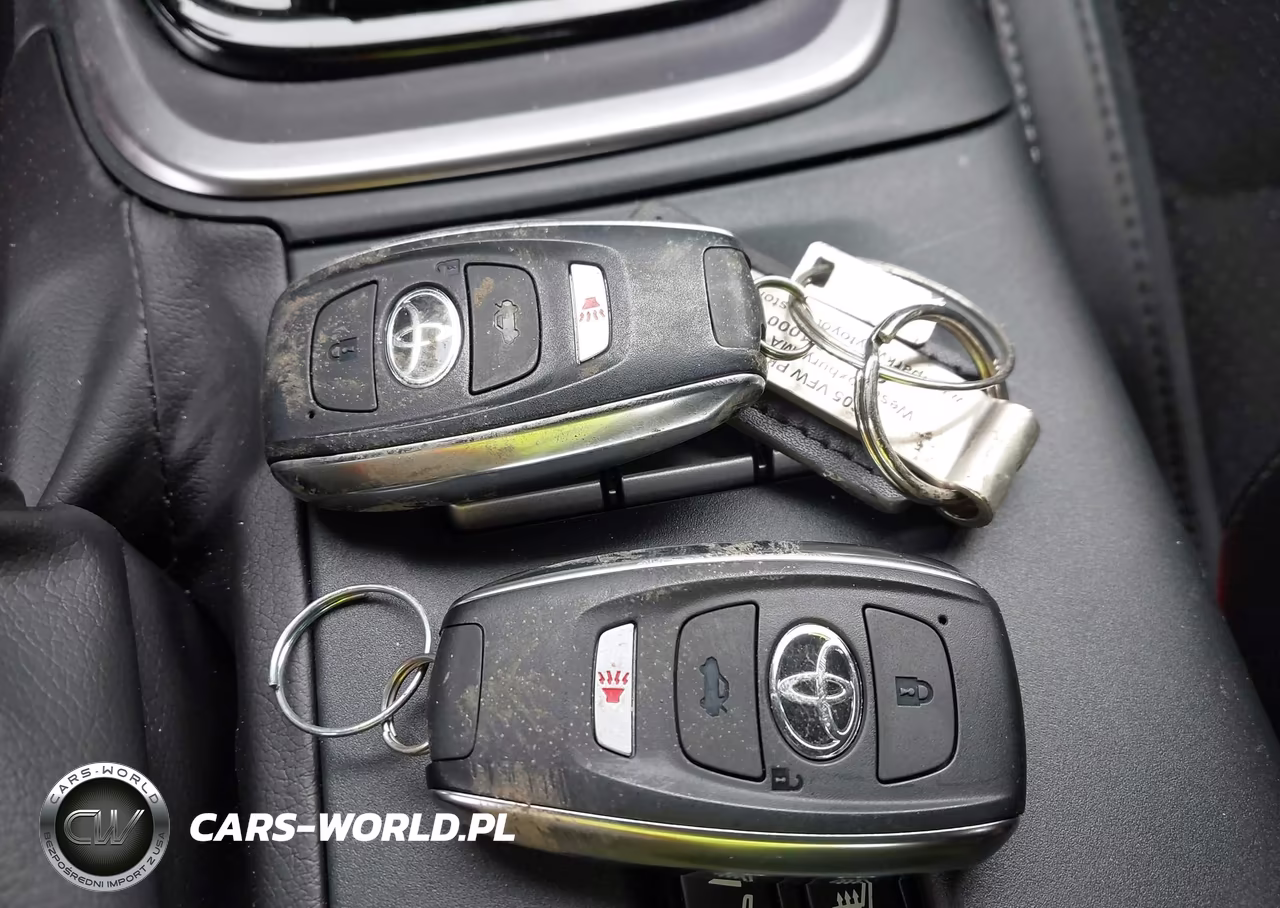 2025 Toyota Gr86 Premium VIN:JF1ZNBE13S8756812 - 11