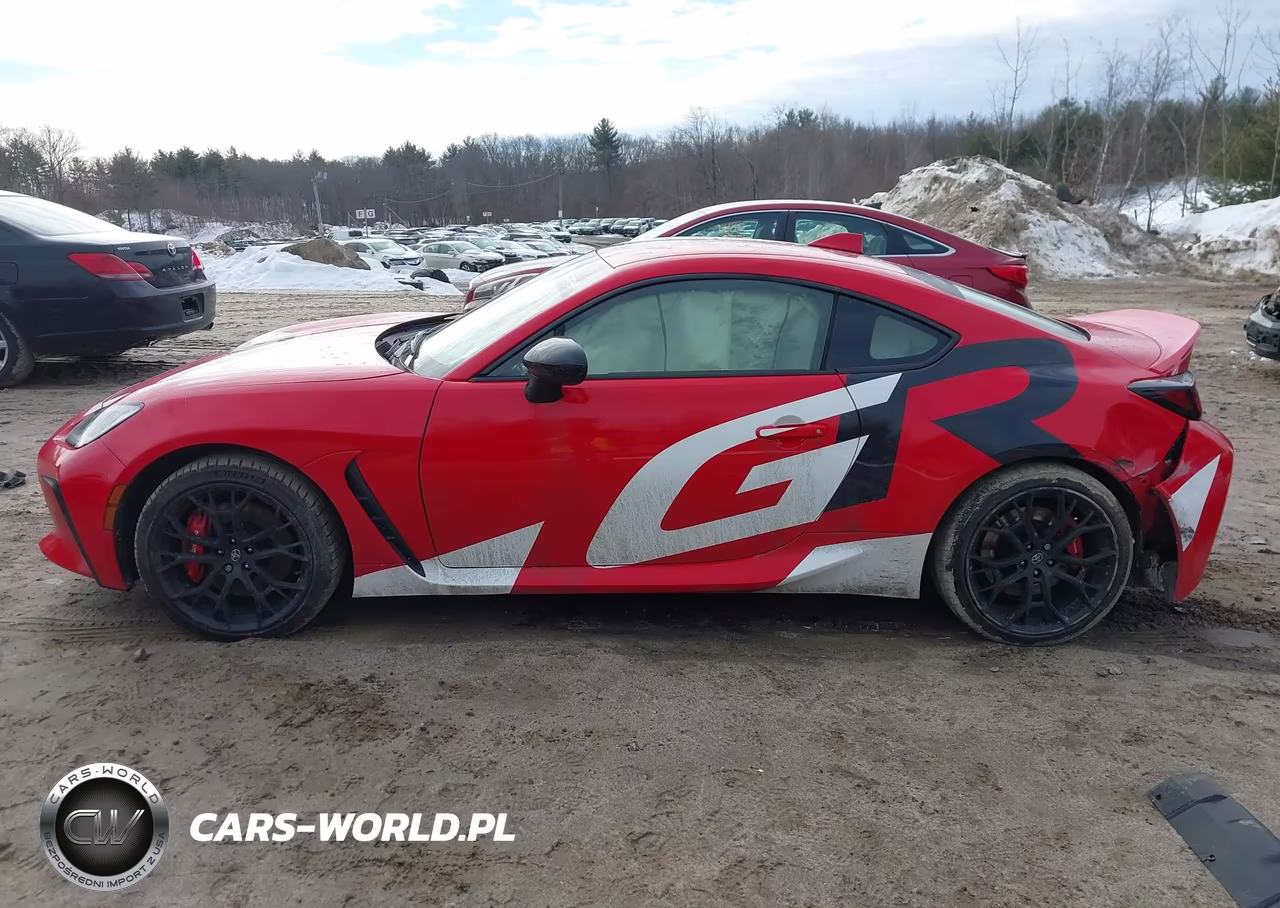 2025 Toyota Gr86 Premium VIN:JF1ZNBE13S8756812 - 15