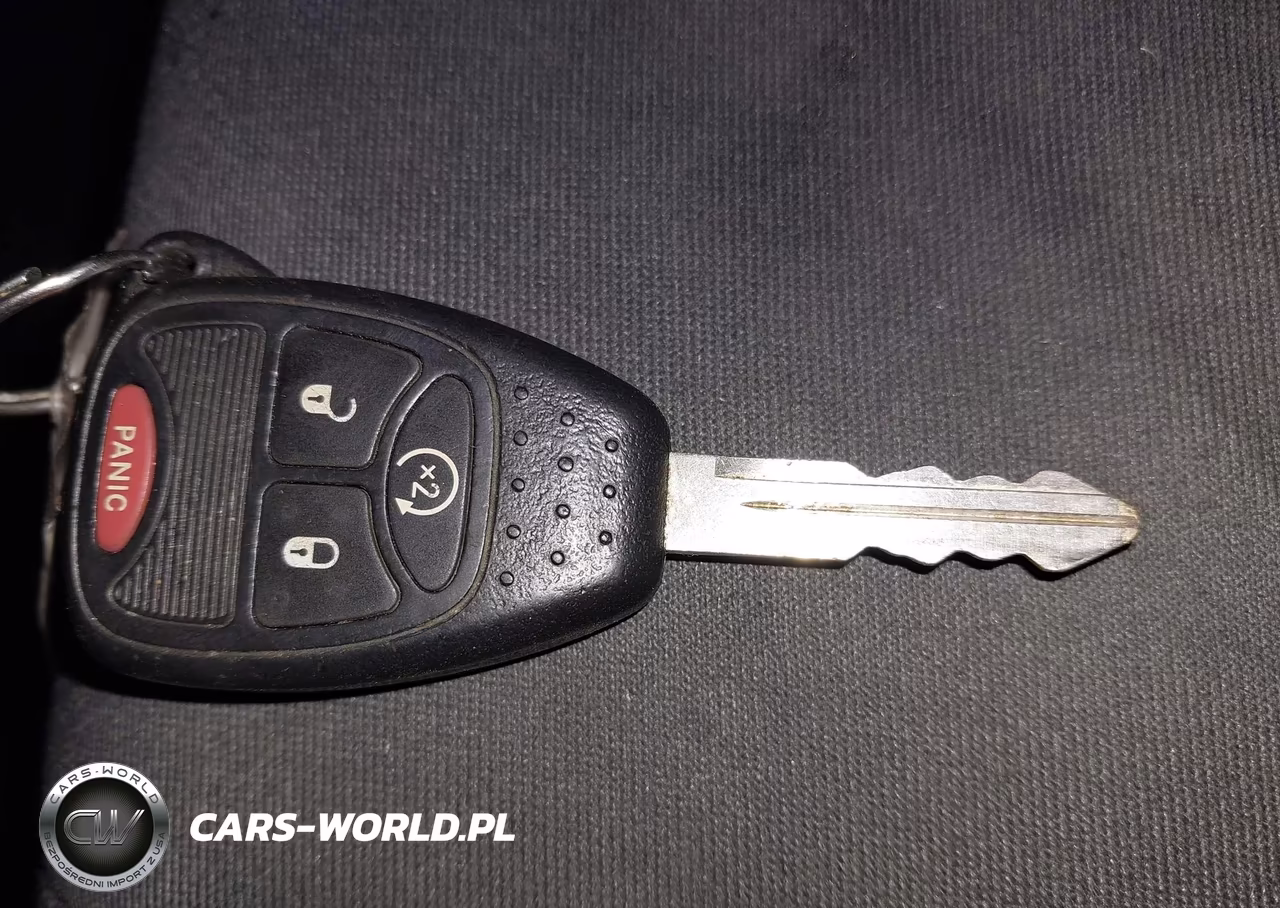 2013 Jeep Compass Latitude VIN:1C4NJDEB2DD101432 - 11