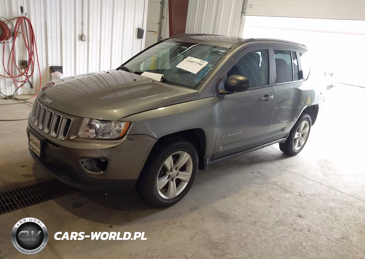 2013 Jeep Compass Latitude VIN:1C4NJDEB2DD101432 - 2