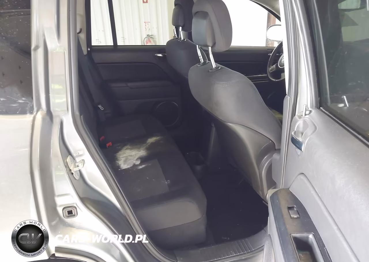 2013 Jeep Compass Latitude VIN:1C4NJDEB2DD101432 - 8