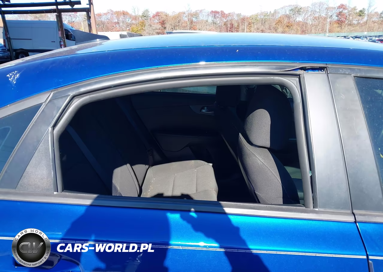 2020 Kia Forte Lxs VIN:3KPF24AD7LE173572 - 16