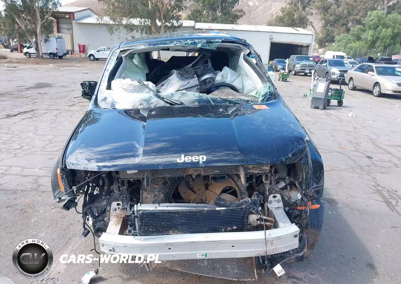 2023 Jeep Renegade Latitude 4X4 VIN:ZACNJDB10PPP16432 - 12