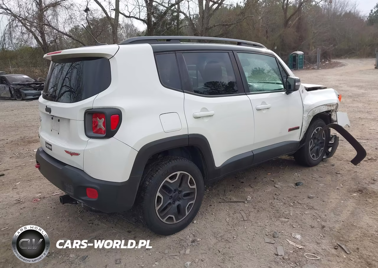 2015 Jeep Renegade Trailhawk VIN:ZACCJBCTXFPB21911 - 4