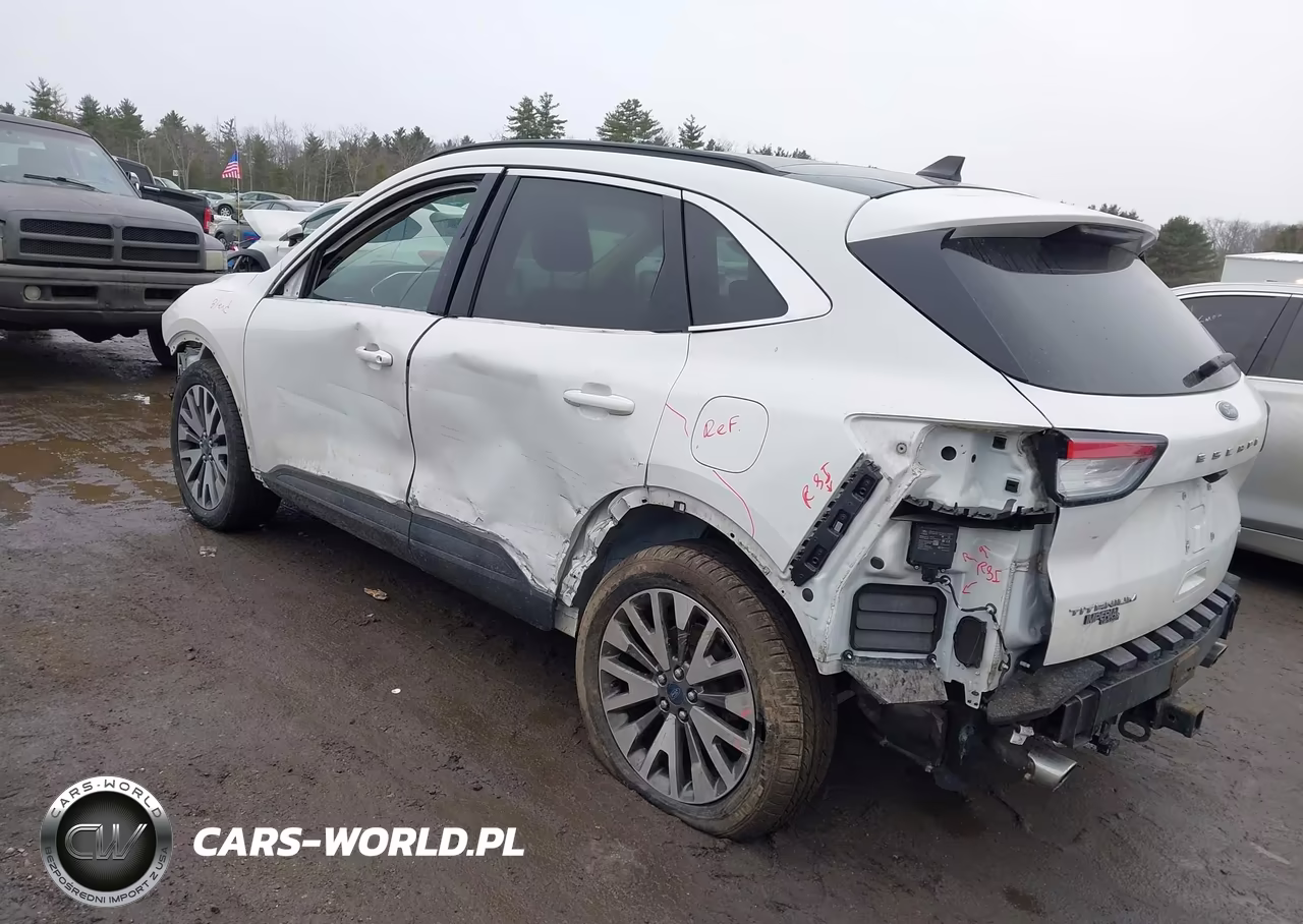 2020 Ford Escape Titanium VIN:1FMCU9J96LUB54370 - 3