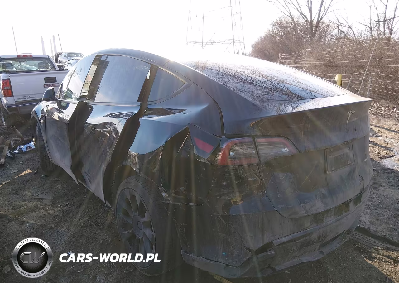 2023 Tesla Model Y Awd-Long Range Dual Motor All-Wheel Drive VIN:7SAYGDEEXPF750496 - 3