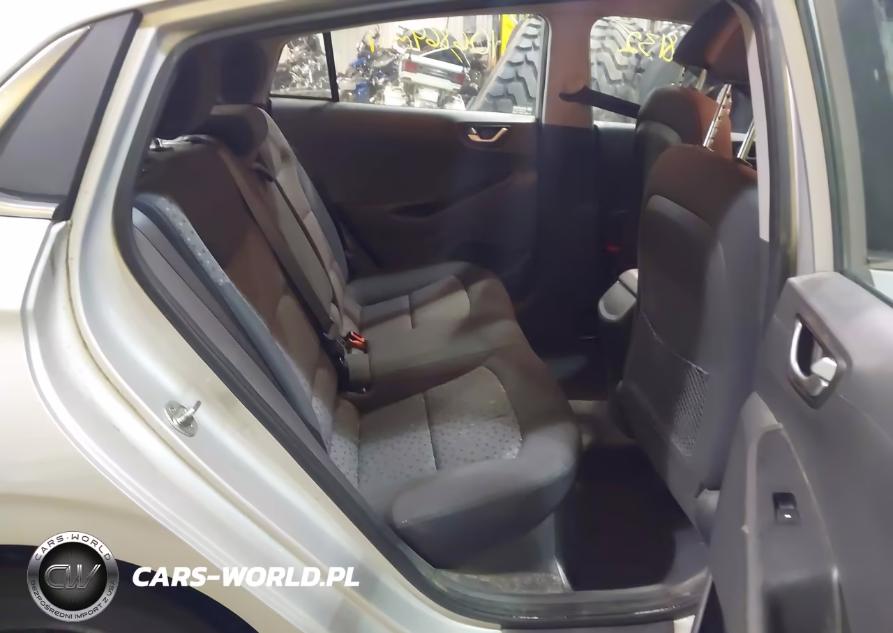 2017 Hyundai Ioniq Hybrid Sel VIN:KMHC75LC2HU056422 - 8