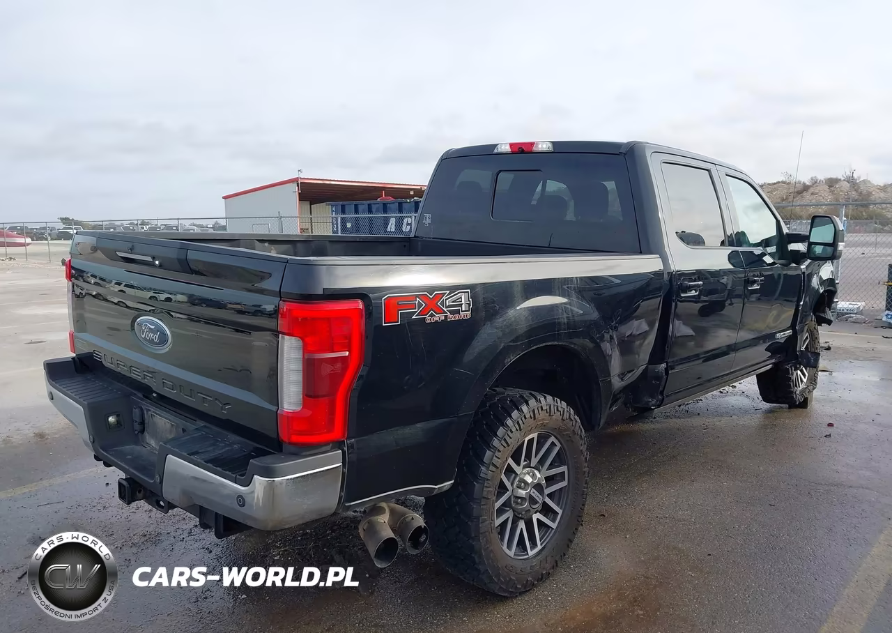 2018 Ford F-250 Lariat VIN:1FT7W2BT3JEC06255 - 4