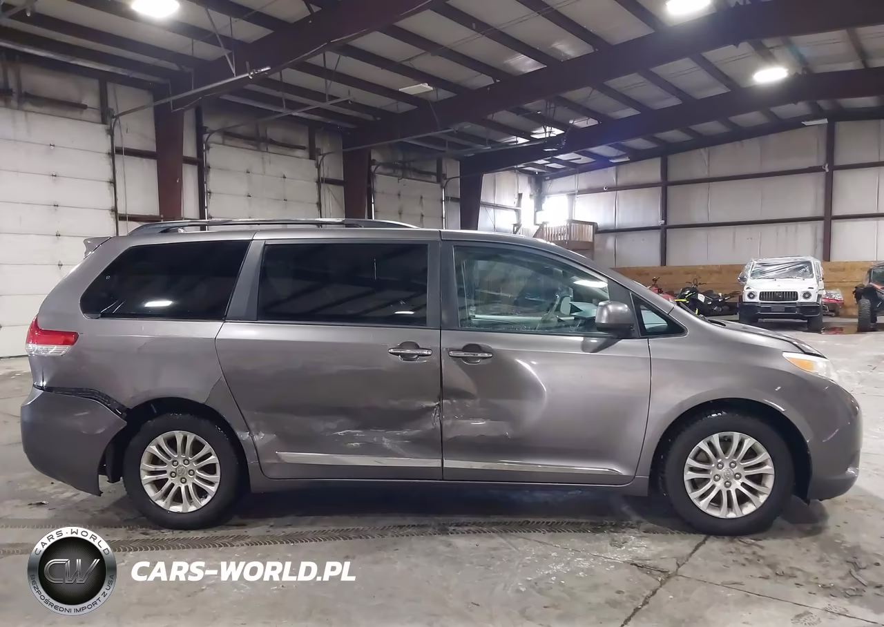 2012 Toyota Sienna Xle V6 8 Passenger VIN:5TDYK3DC3CS191563 - 13