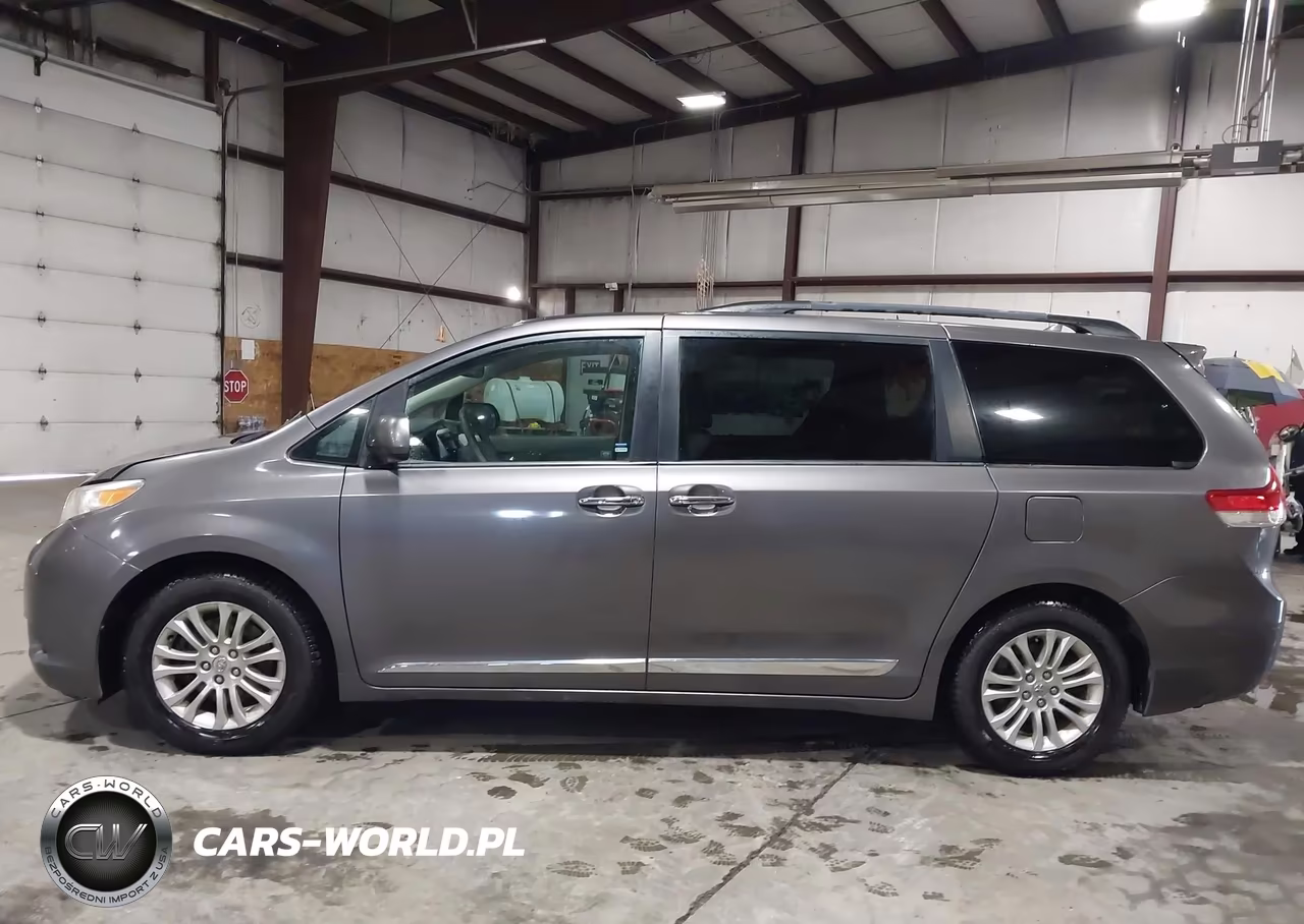 2012 Toyota Sienna Xle V6 8 Passenger VIN:5TDYK3DC3CS191563 - 14
