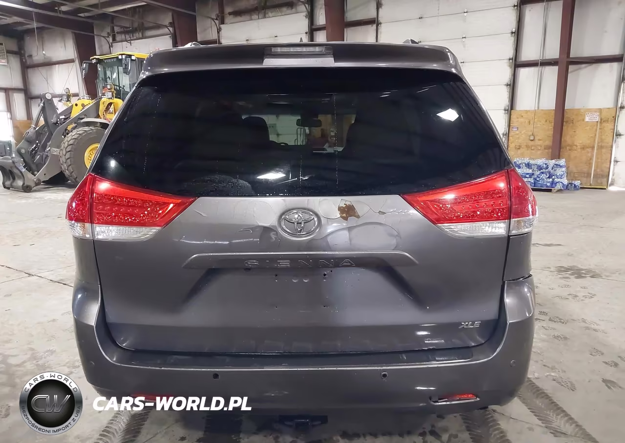 2012 Toyota Sienna Xle V6 8 Passenger VIN:5TDYK3DC3CS191563 - 16