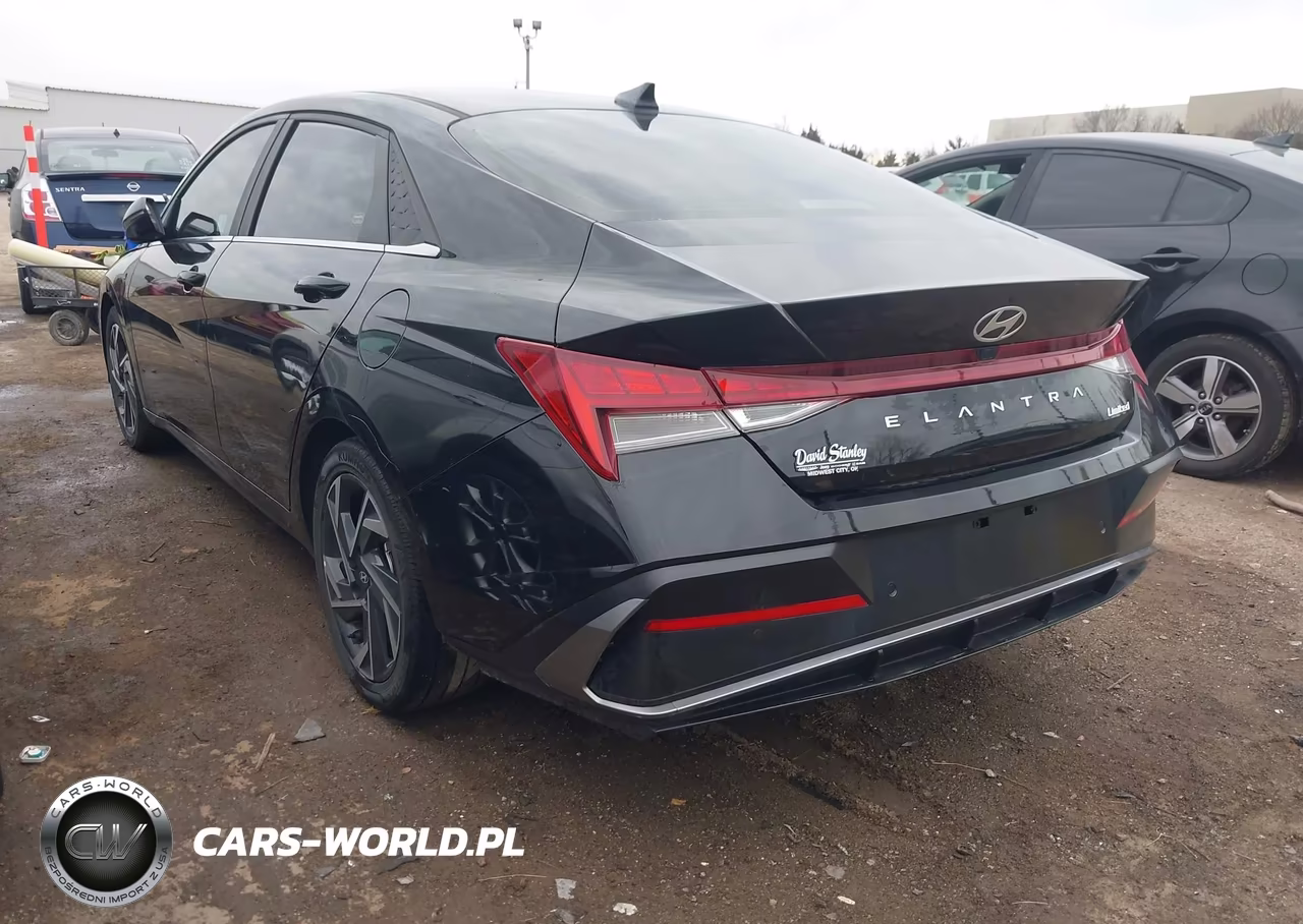 2024 Hyundai Elantra Limited VIN:KMHLP4DG9RU647666 - 3