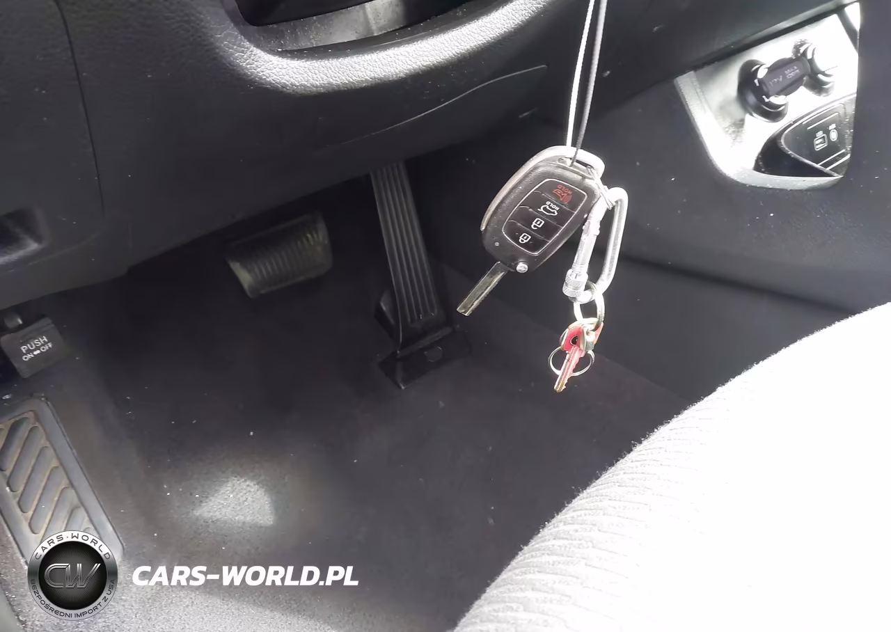 2018 Hyundai Santa Fe Sport 2.4L VIN:5NMZT3LB8JH093154 - 11