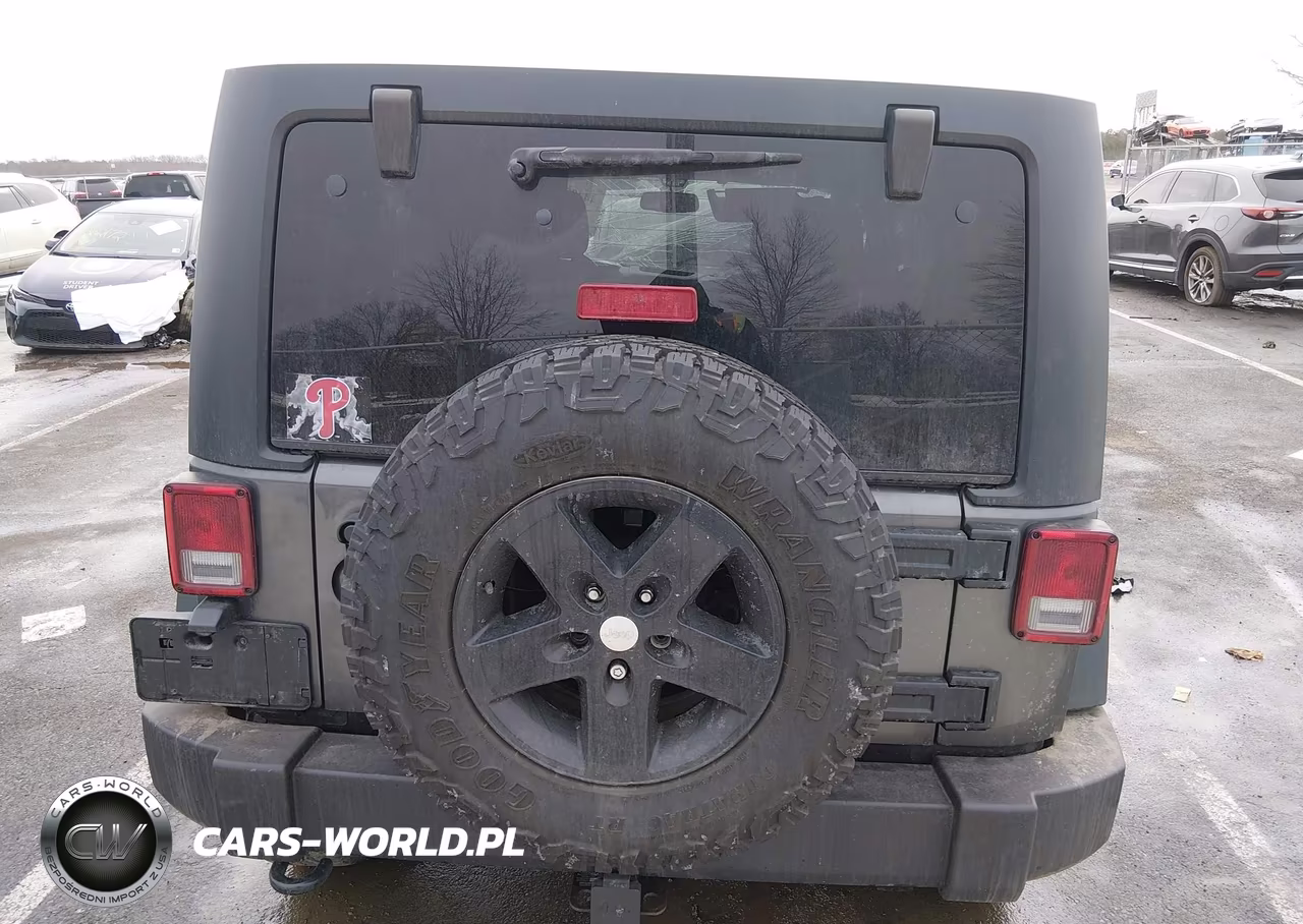 2017 Jeep Wrangler Unlimited Sport 4X4 VIN:1C4BJWDG2HL729546 - 16