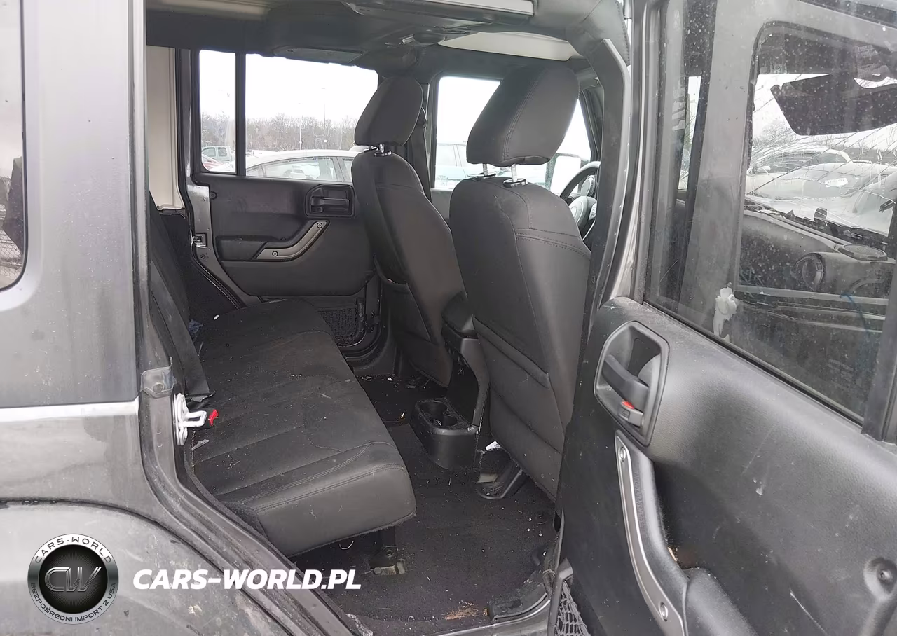 2017 Jeep Wrangler Unlimited Sport 4X4 VIN:1C4BJWDG2HL729546 - 8