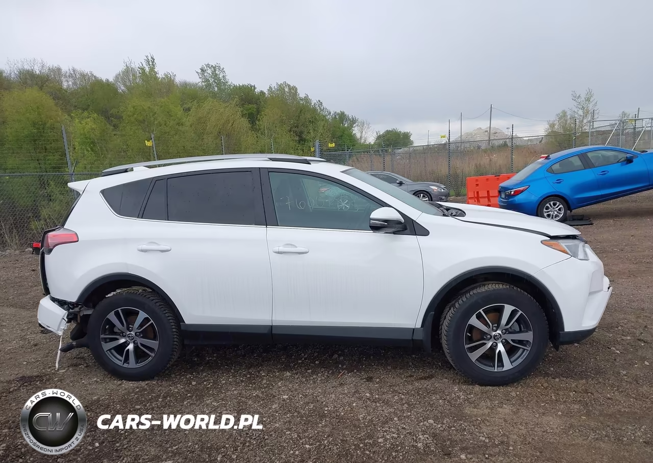 2018 Toyota Rav4 Xle VIN:2T3RFREV1JW848397 - 13