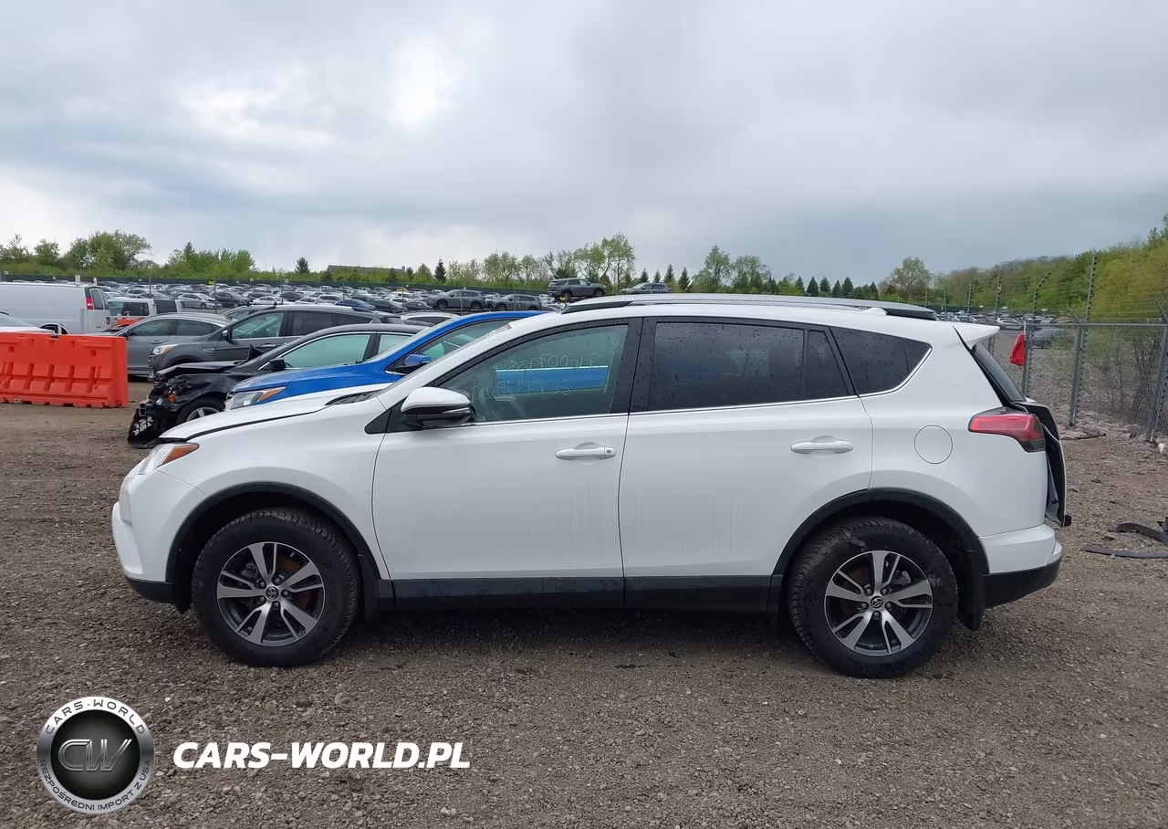 2018 Toyota Rav4 Xle VIN:2T3RFREV1JW848397 - 14