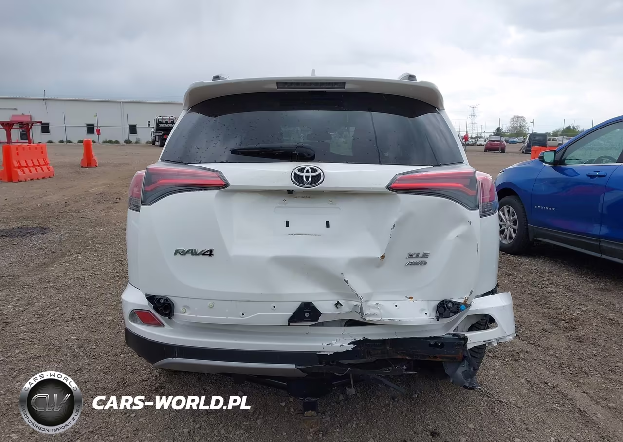 2018 Toyota Rav4 Xle VIN:2T3RFREV1JW848397 - 16