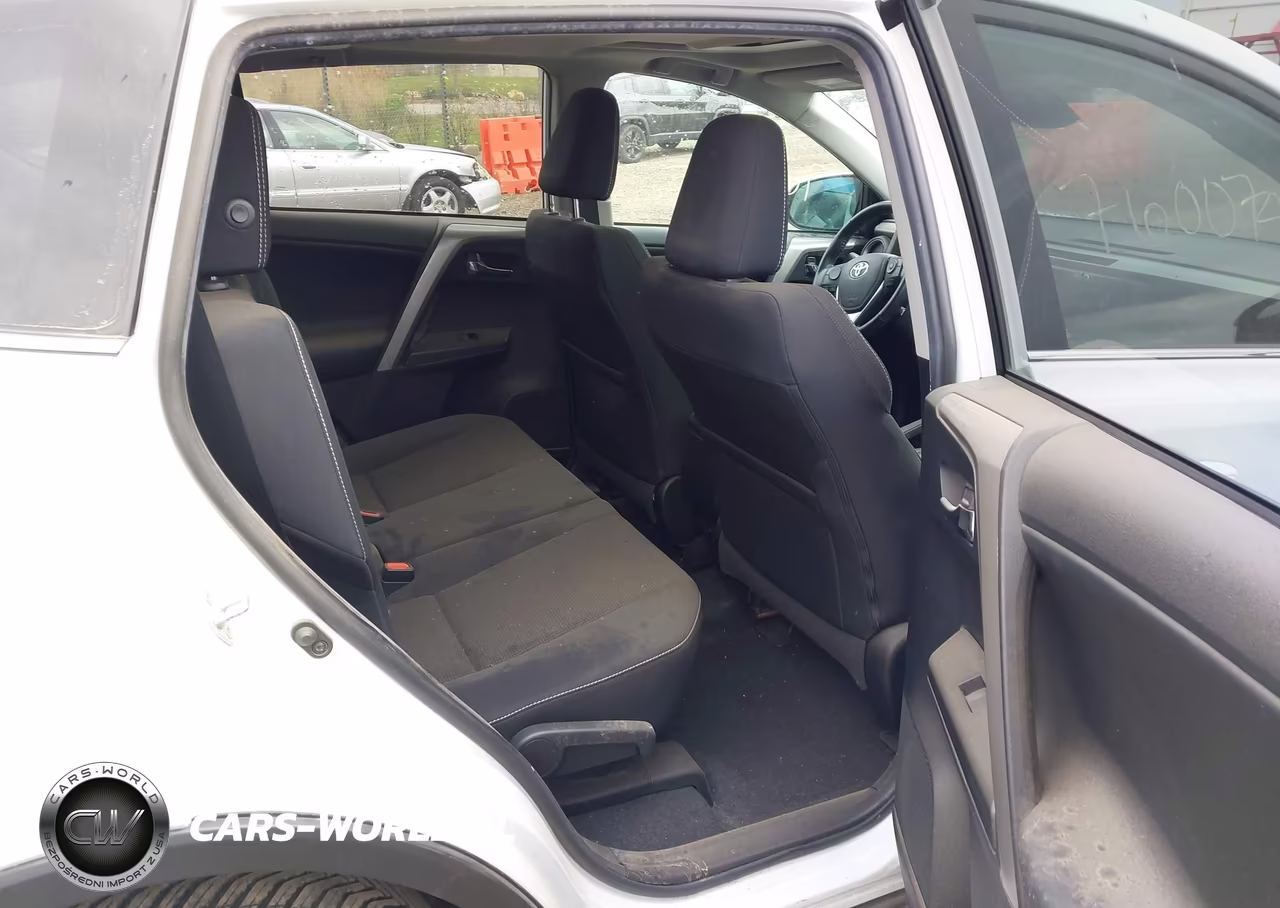 2018 Toyota Rav4 Xle VIN:2T3RFREV1JW848397 - 8