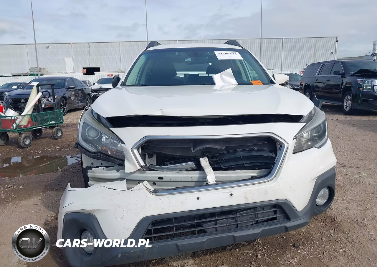 2019 Subaru Outback 2.5I Premium VIN:4S4BSAFC6K3396068 - 13