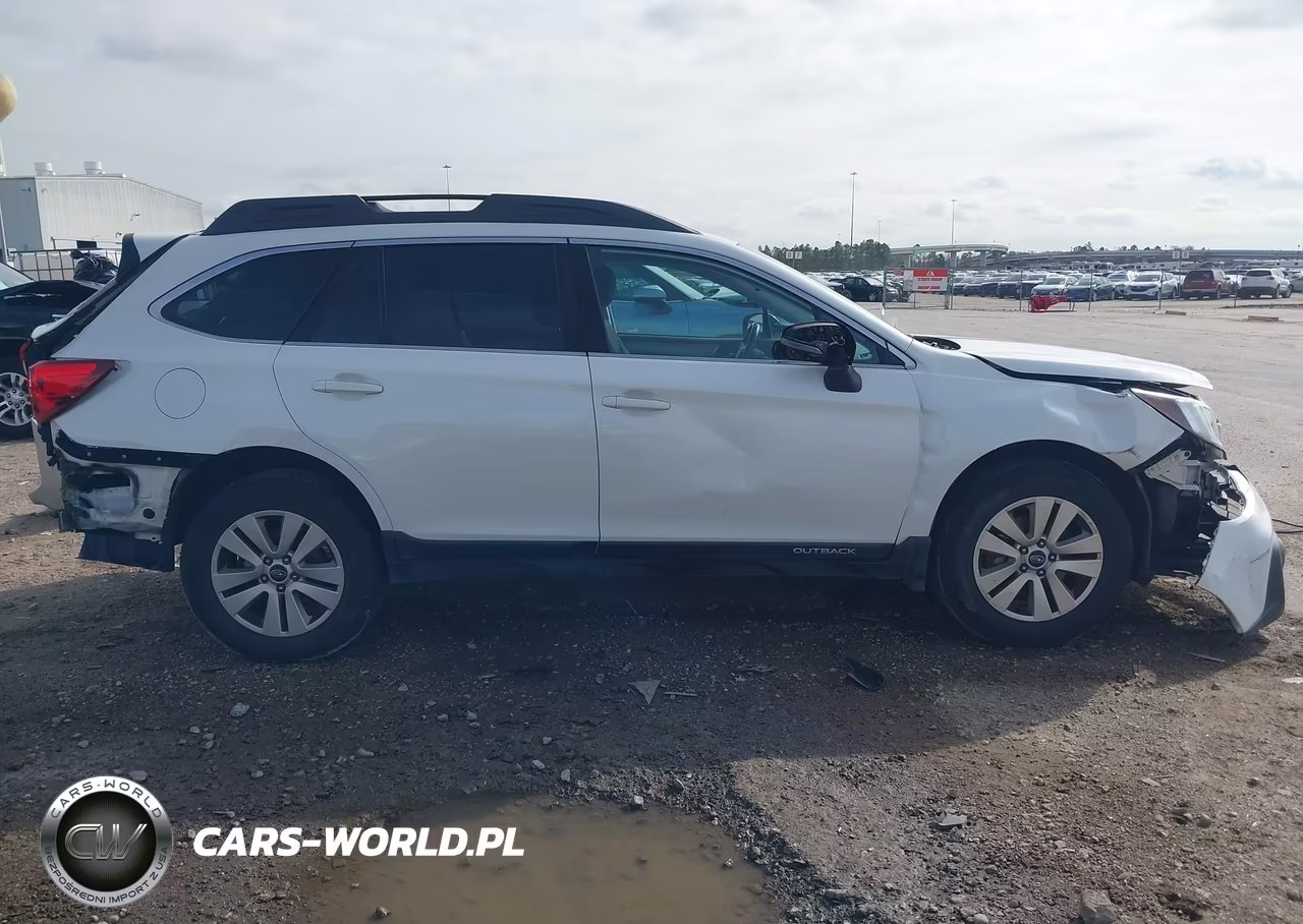 2019 Subaru Outback 2.5I Premium VIN:4S4BSAFC6K3396068 - 14