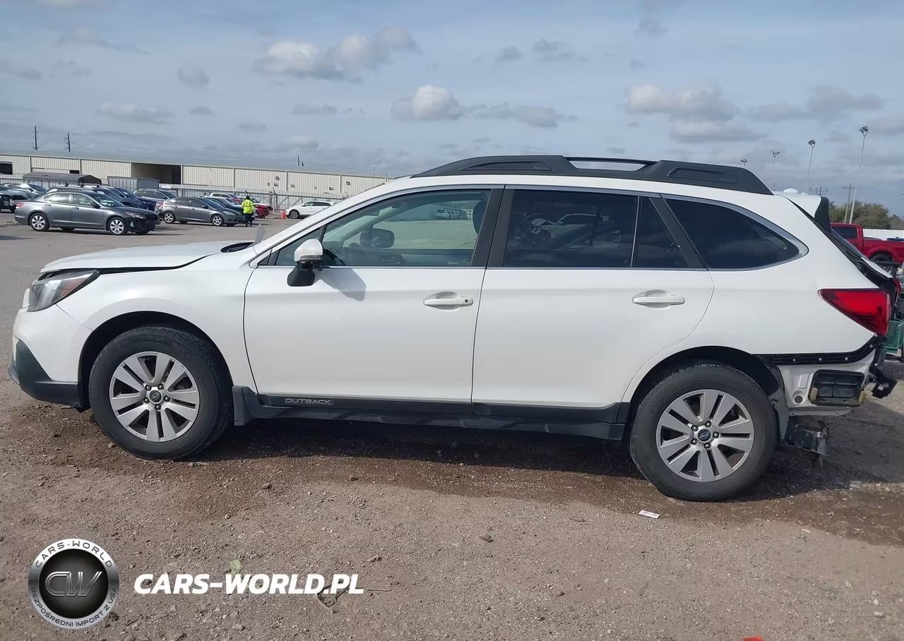 2019 Subaru Outback 2.5I Premium VIN:4S4BSAFC6K3396068 - 15