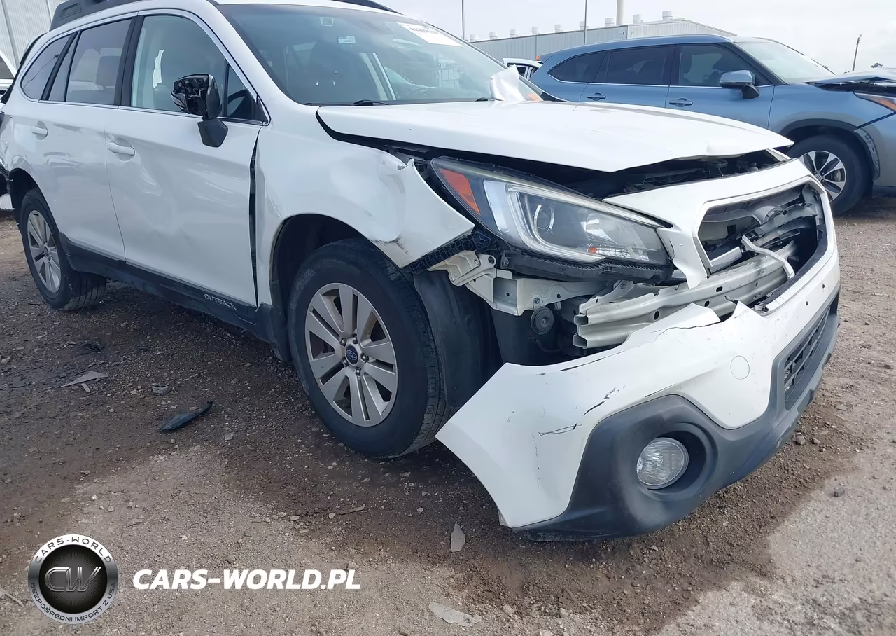 2019 Subaru Outback 2.5I Premium VIN:4S4BSAFC6K3396068 - 18