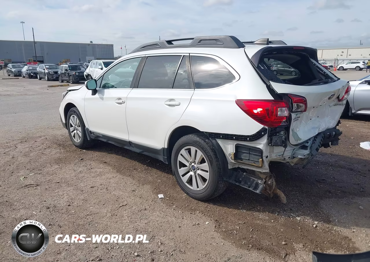 2019 Subaru Outback 2.5I Premium VIN:4S4BSAFC6K3396068 - 3