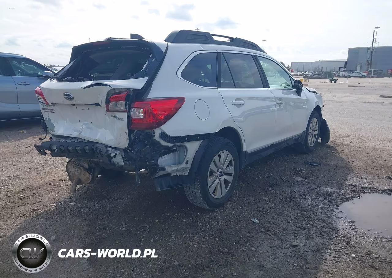 2019 Subaru Outback 2.5I Premium VIN:4S4BSAFC6K3396068 - 4
