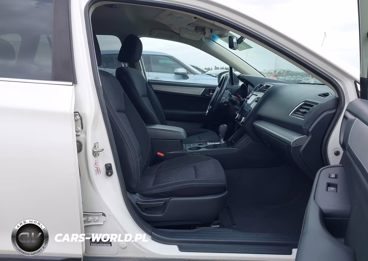 2019 Subaru Outback 2.5I Premium VIN:4S4BSAFC6K3396068 - 5
