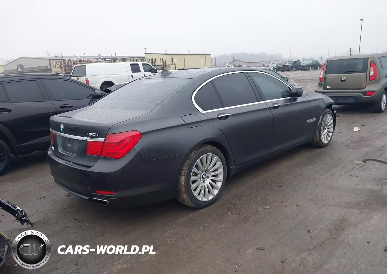 2012 BMW 750I xDrive VIN:WBAKC6C50CC396554 - 4