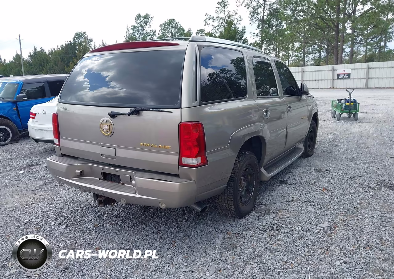 2003 Cadillac Escalade Standard VIN:1GYEK63N93R280697 - 4