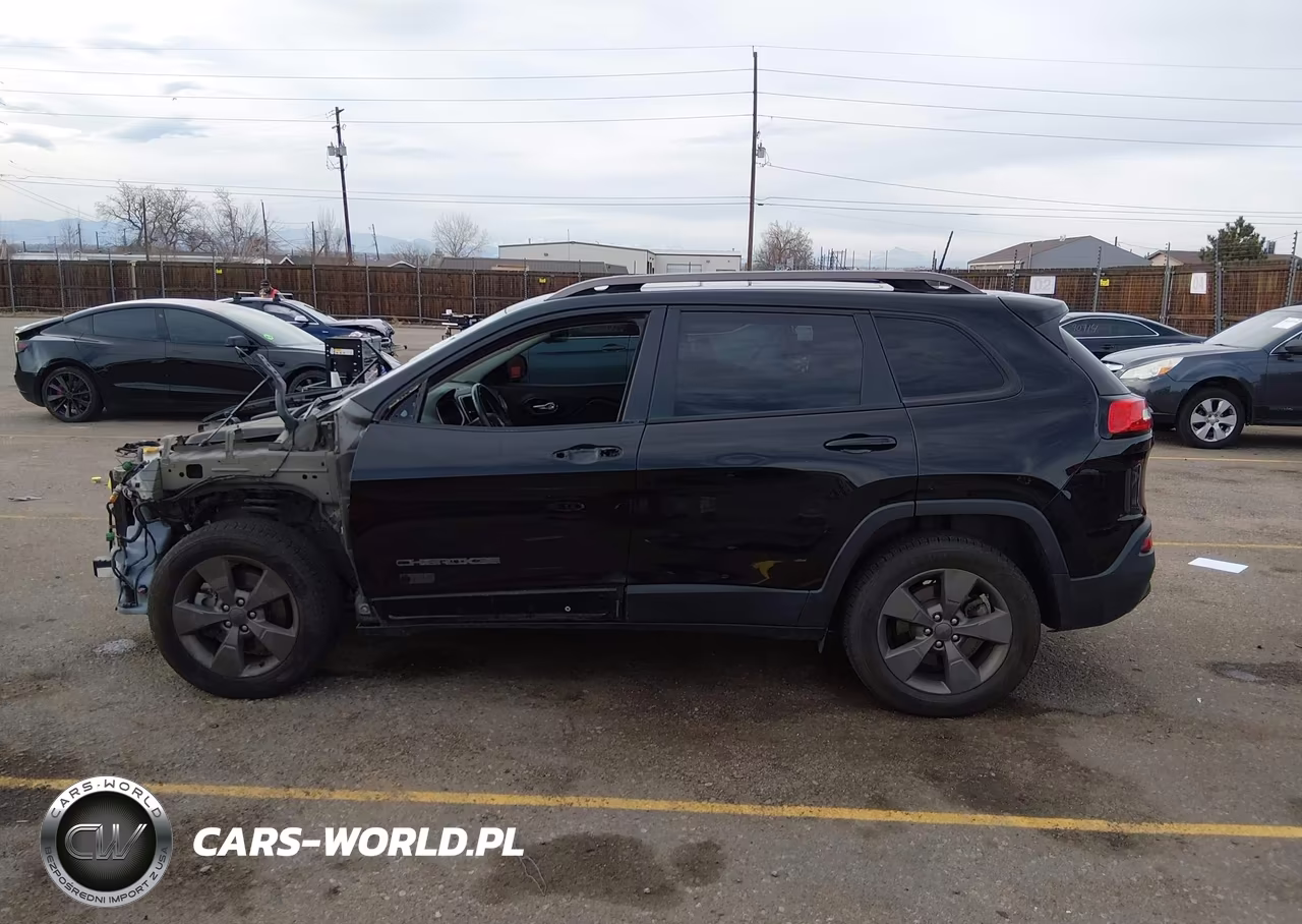2017 Jeep Cherokee 75Th Anniversary Edition 4X4 VIN:1C4PJMCS7HW546304 - 15