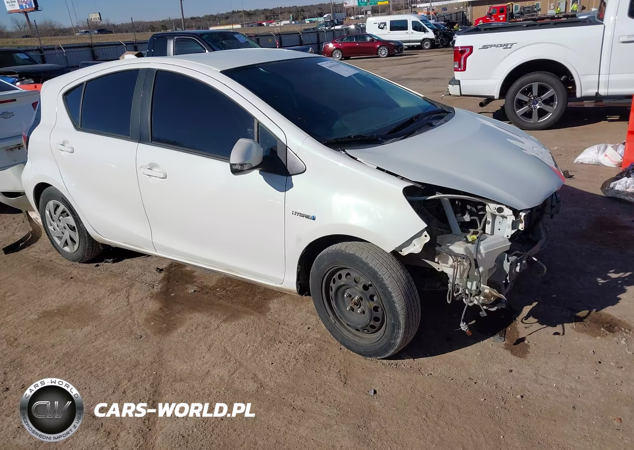 2015 Toyota Prius C Two