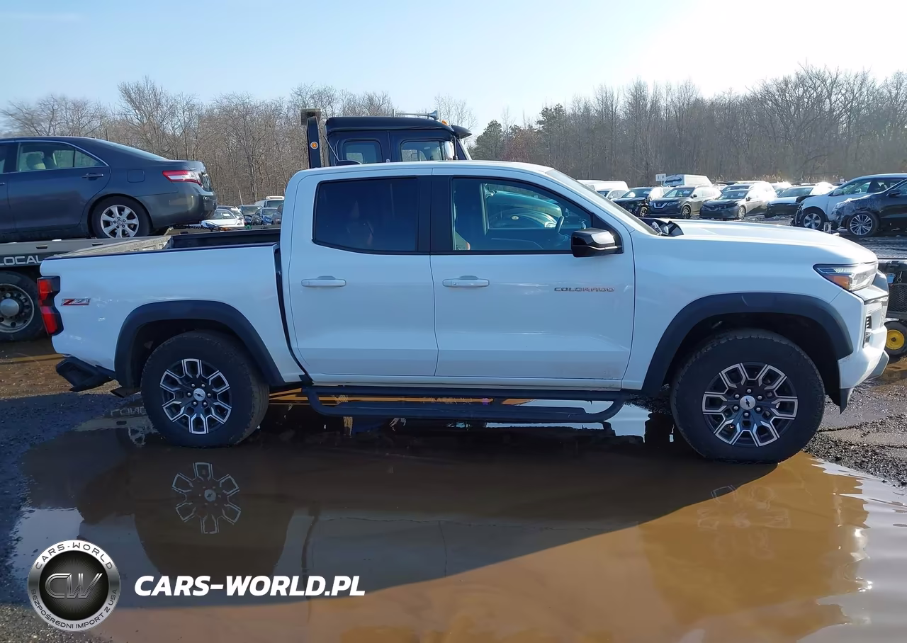 2023 Chevrolet Colorado Z71 VIN:1GCPTDEK8P1204167 - 13