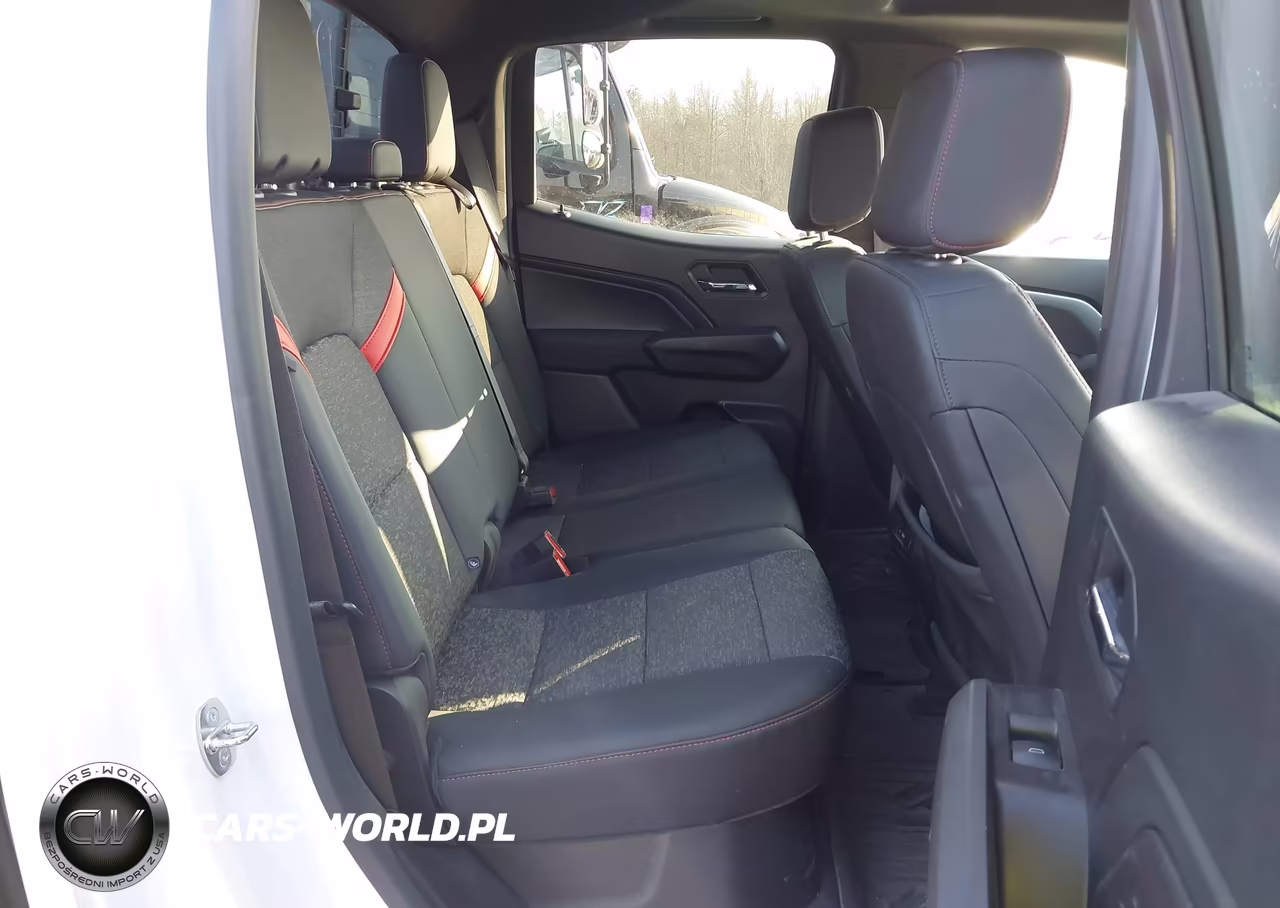 2023 Chevrolet Colorado Z71 VIN:1GCPTDEK8P1204167 - 8